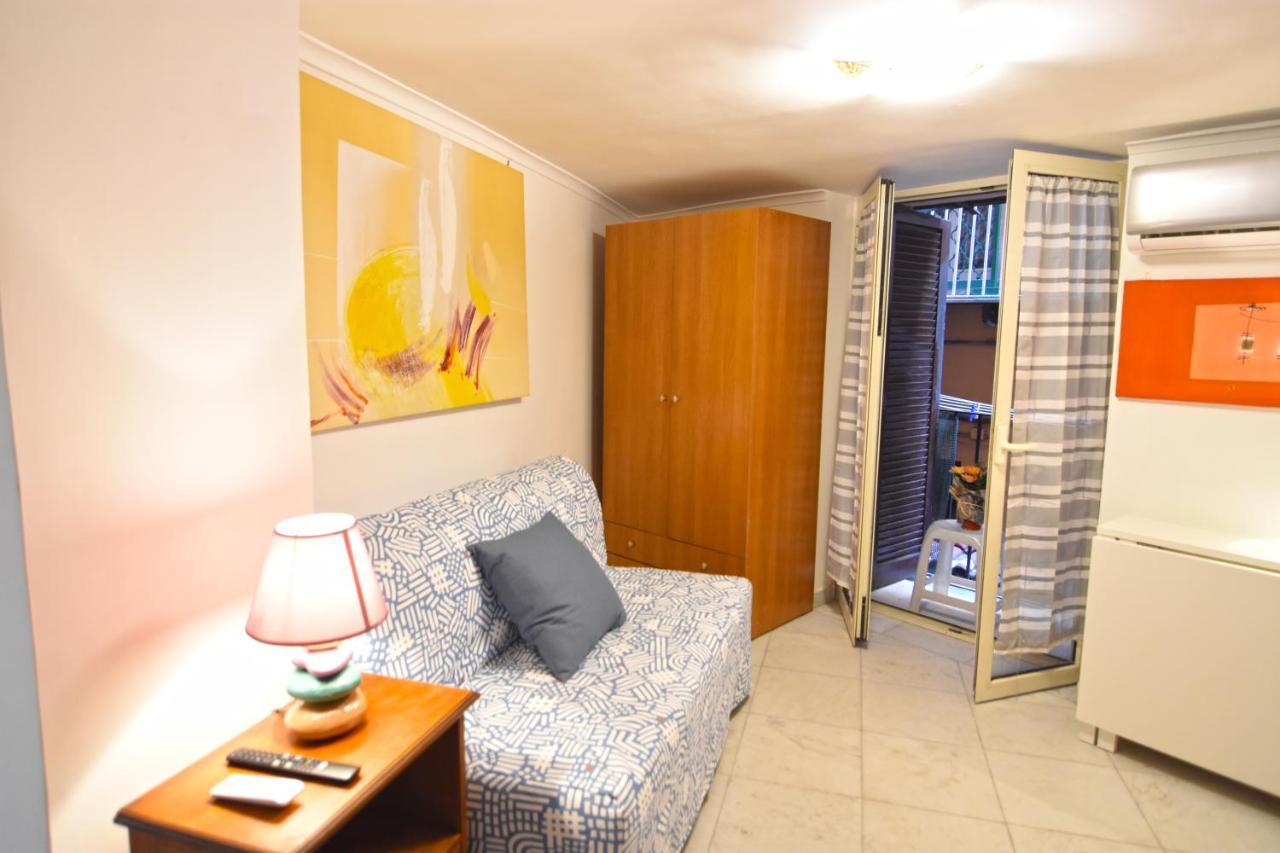 Lilliput Apartment เนเปิลส์ ภายนอก รูปภาพ