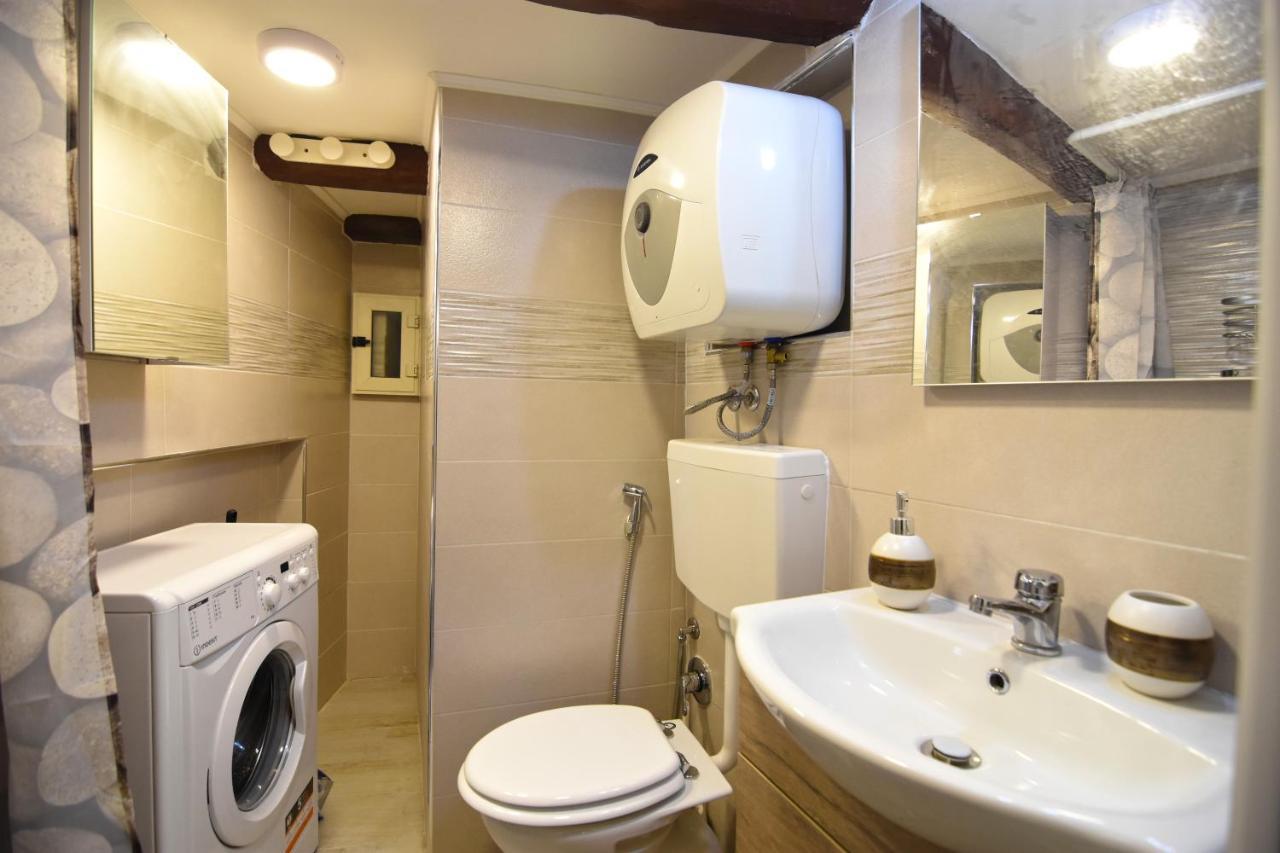 Lilliput Apartment เนเปิลส์ ภายนอก รูปภาพ