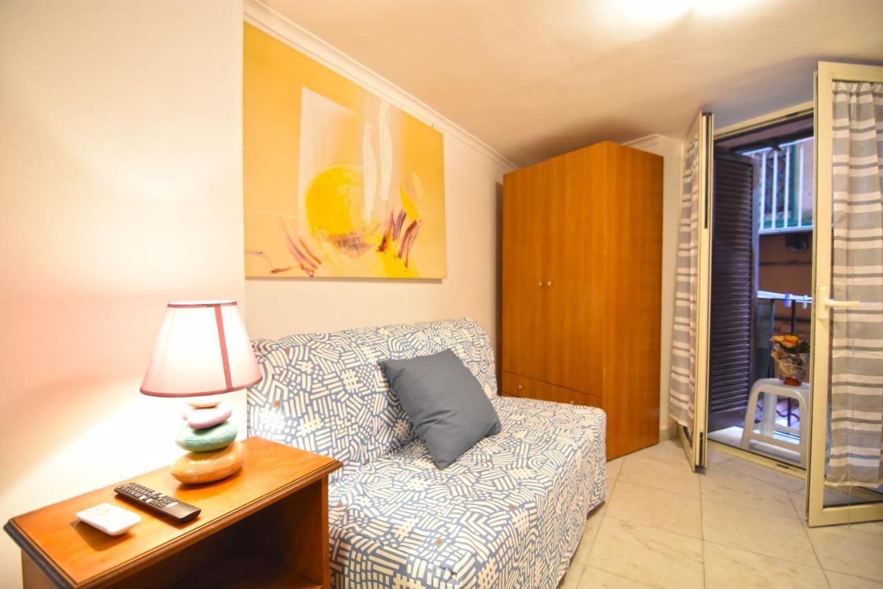 Lilliput Apartment เนเปิลส์ ภายนอก รูปภาพ